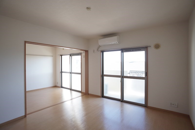 LDKと南側の洋間