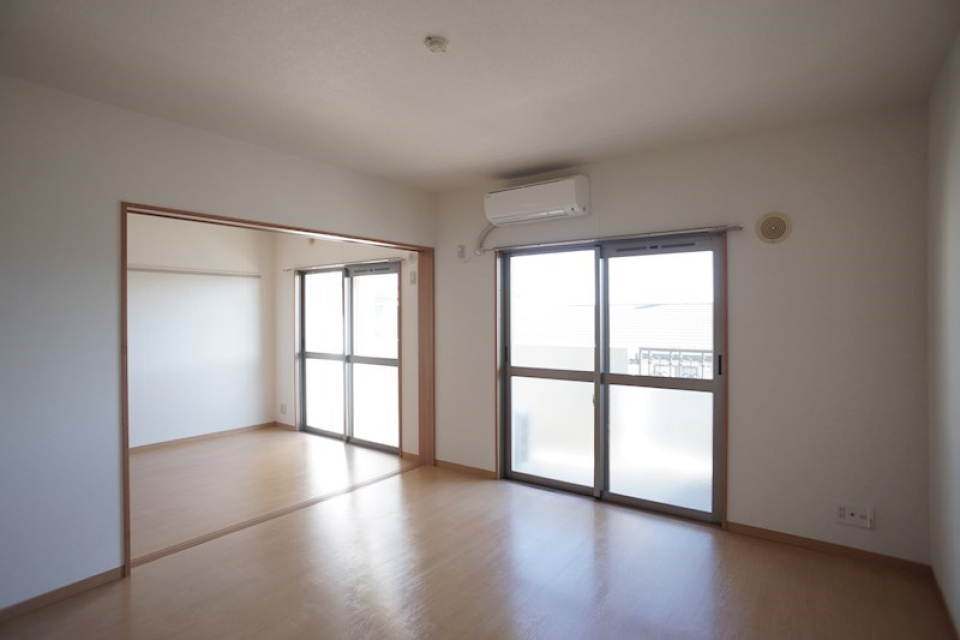 LDKと南側の洋間