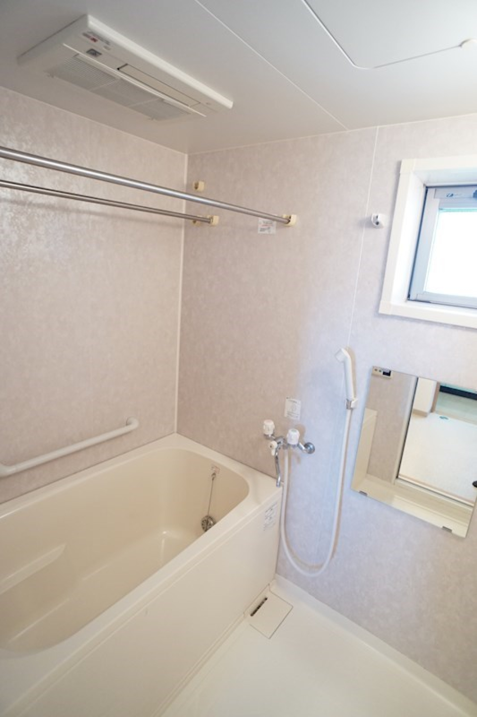 浴室乾燥・追い焚き機能付きの浴室