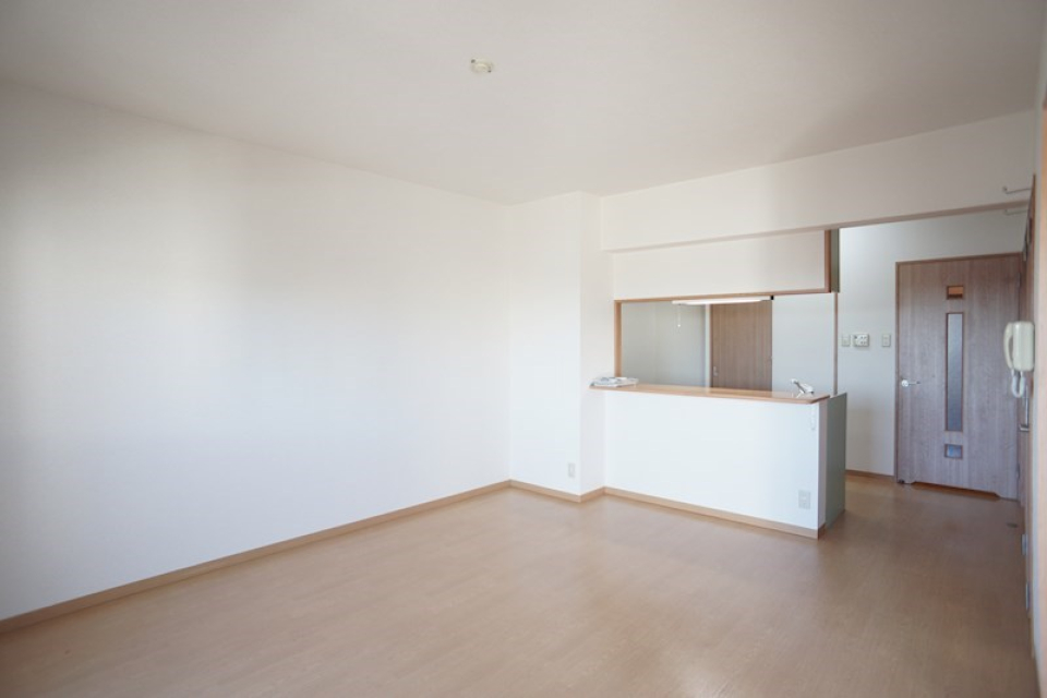 14畳超えの広々LDKが自慢