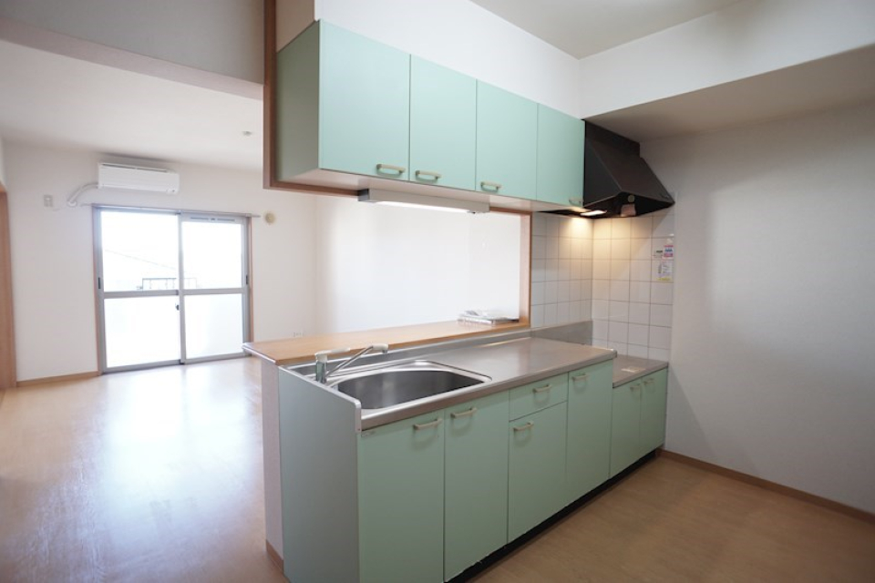 対面キッチンで会話も弾みます♪