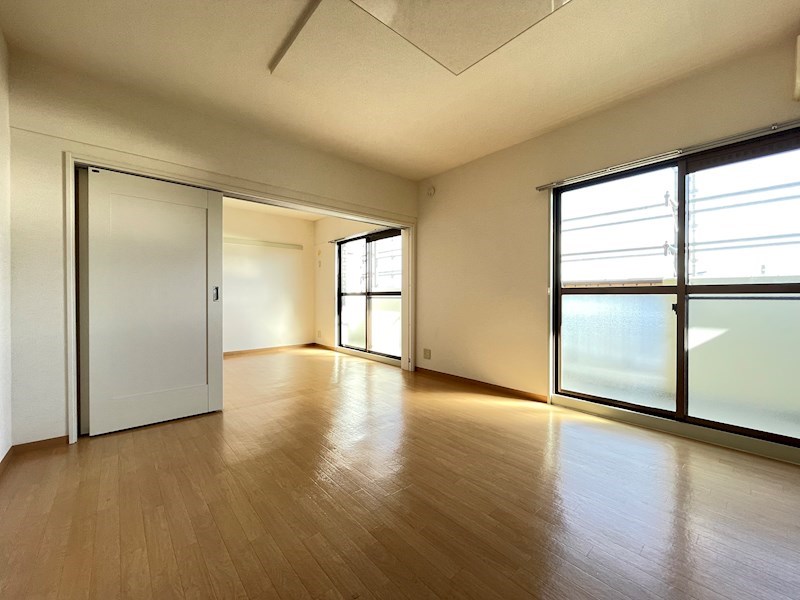 リビング・洋室