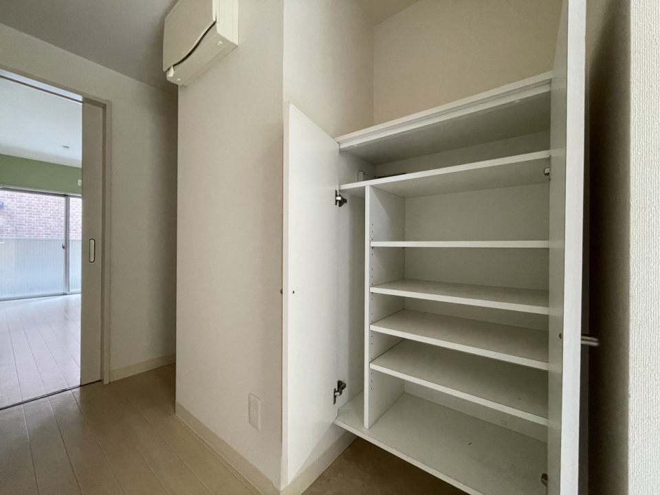 お気に入りの靴はこちらへ