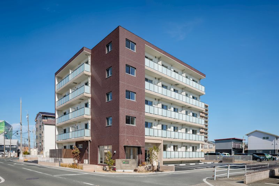 築浅で外観も素敵