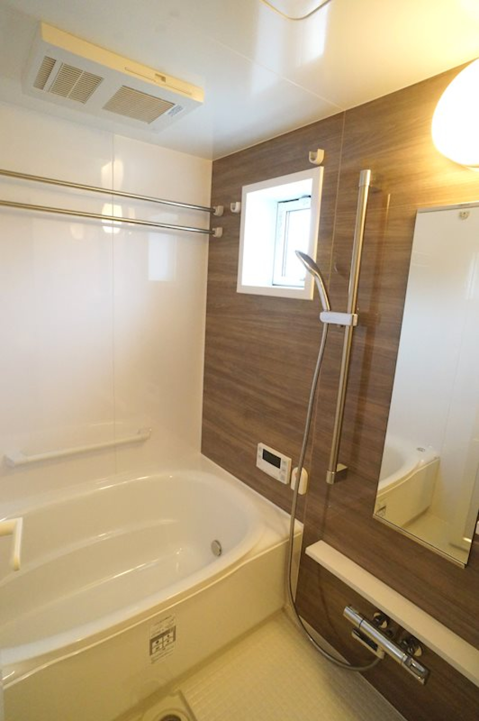 追い焚き機能付き浴室