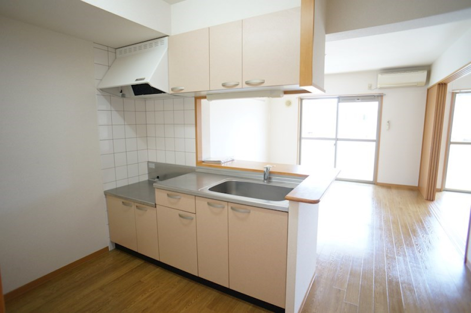 対面キッチンで会話も弾みます♪