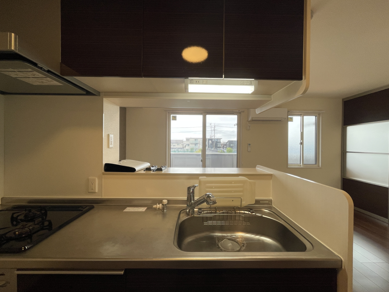 家族の様子を見ながらお料理！