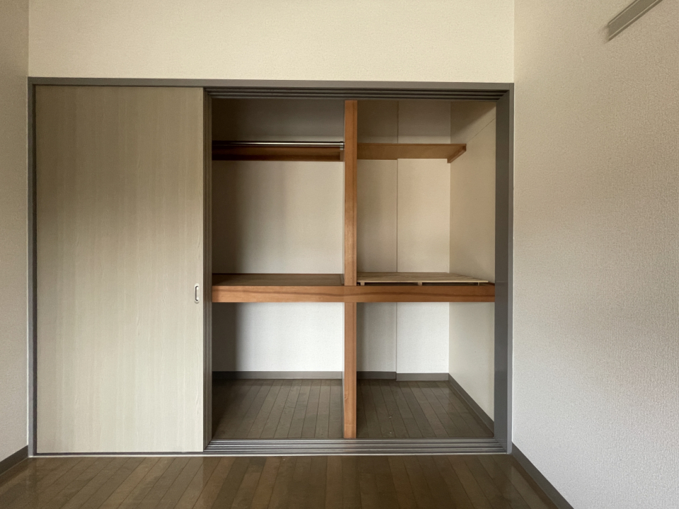 押入にお布団を仕舞いましょう。