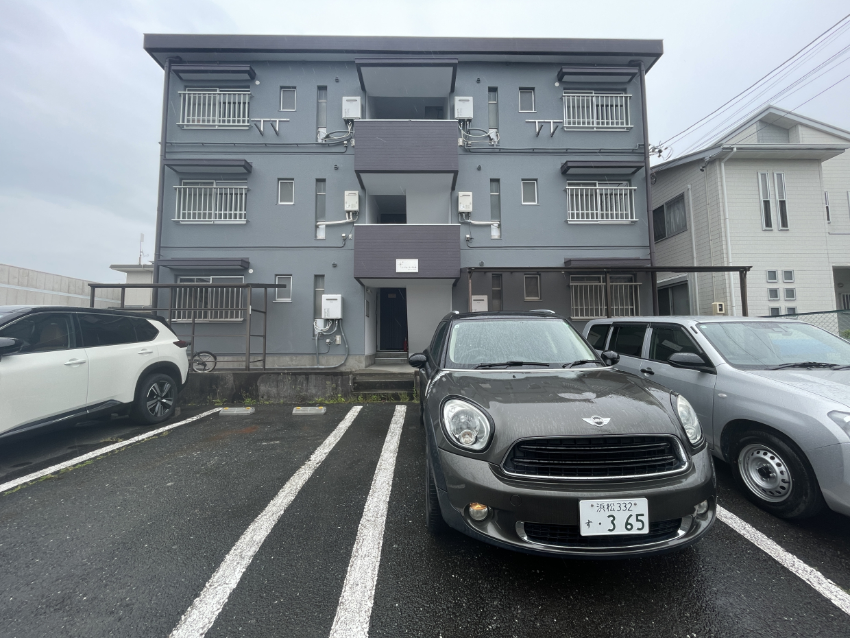 駐車場1台付き！