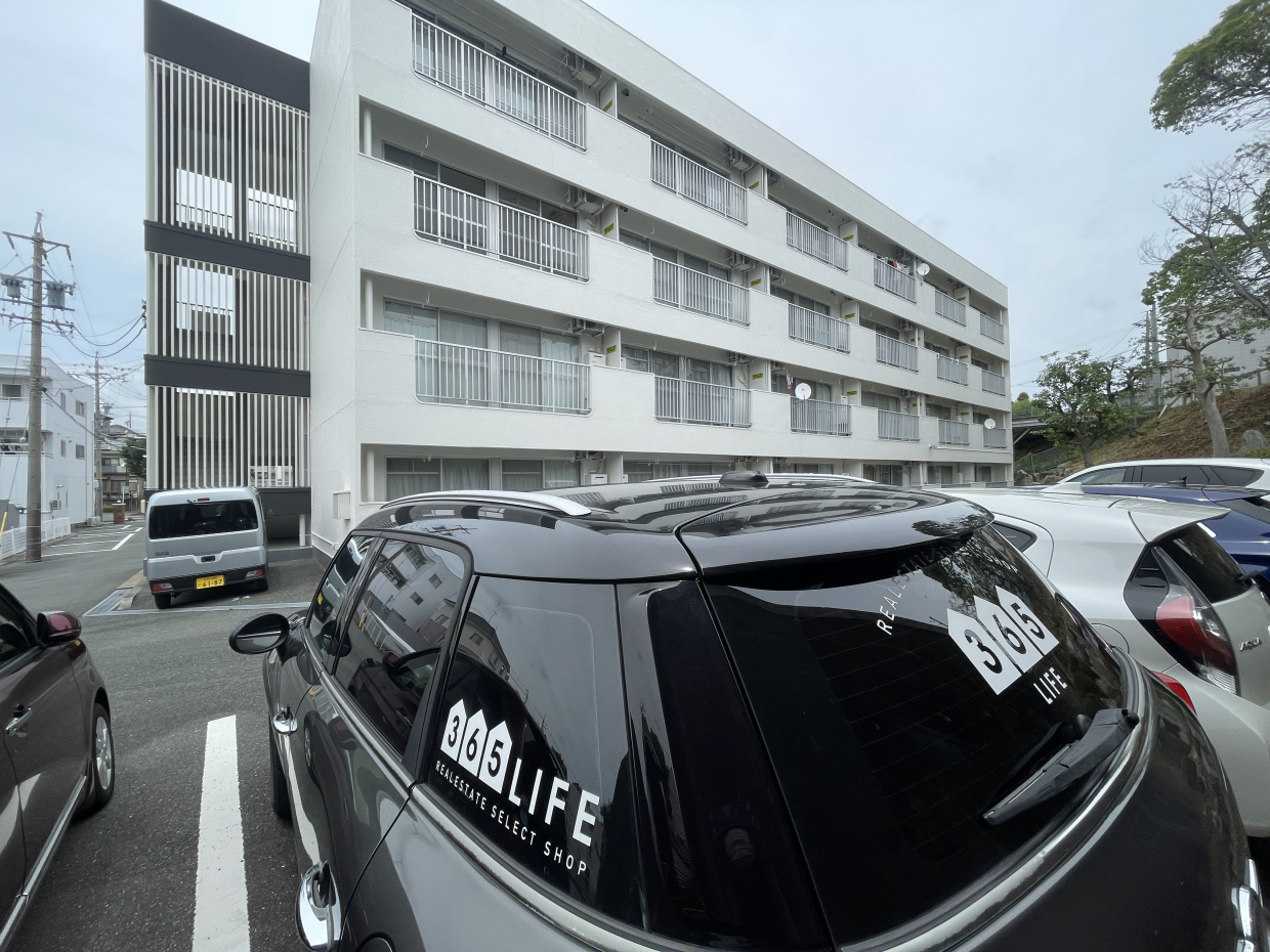 駐車場は5,500円ですが2台駐車可能です