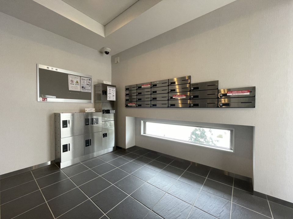 宅配ボックス付きなので不在時も安心