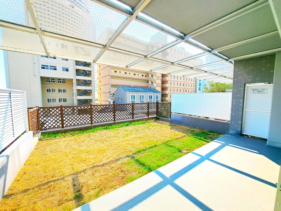 え？ここ3階ですよね？お庭付き？驚きました