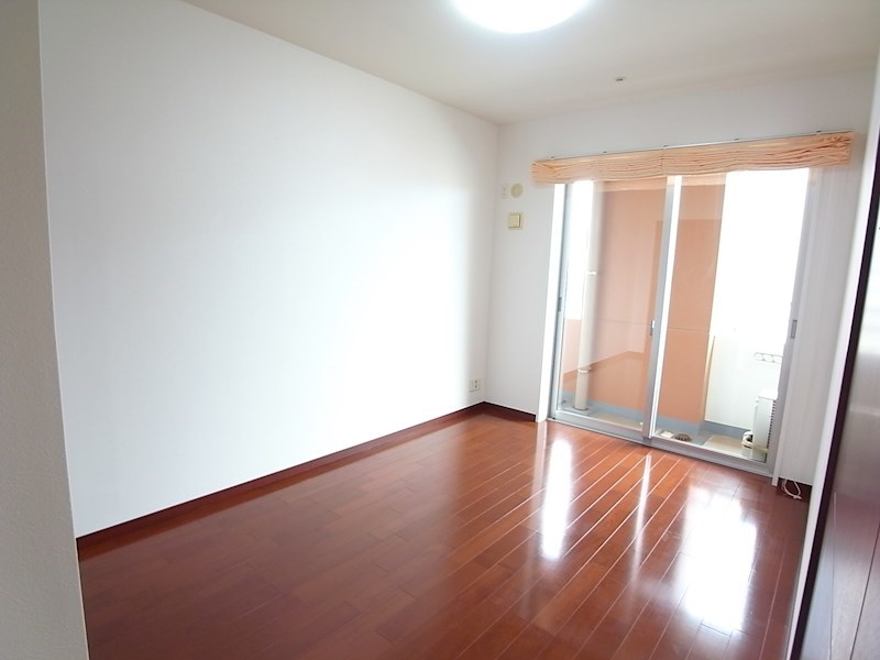 どのお部屋からもバルコニーへ出られます