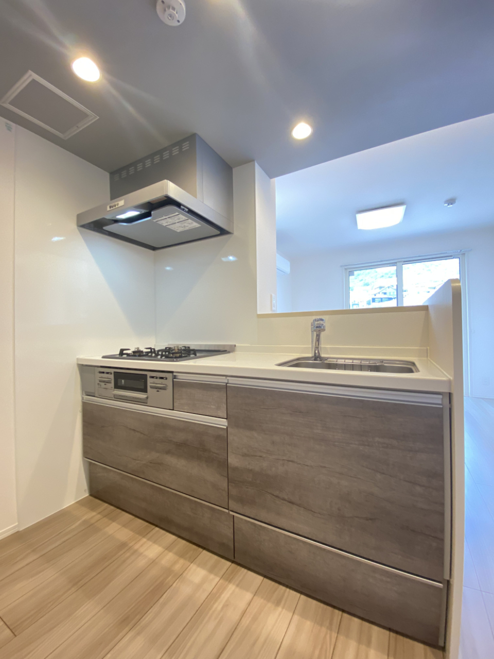 3口ガスコンロ付きシステムキッチン