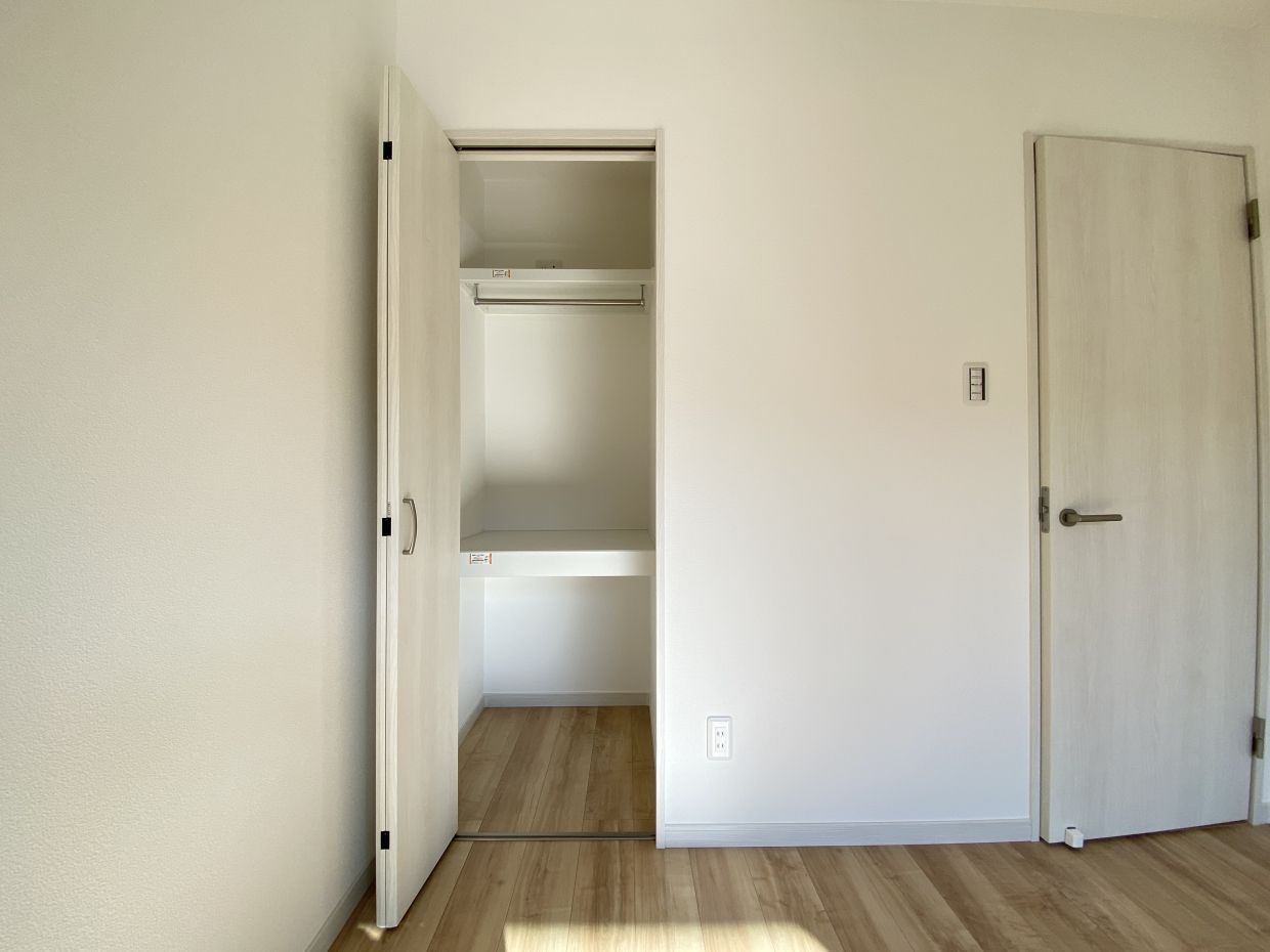 コンパクトクローゼット