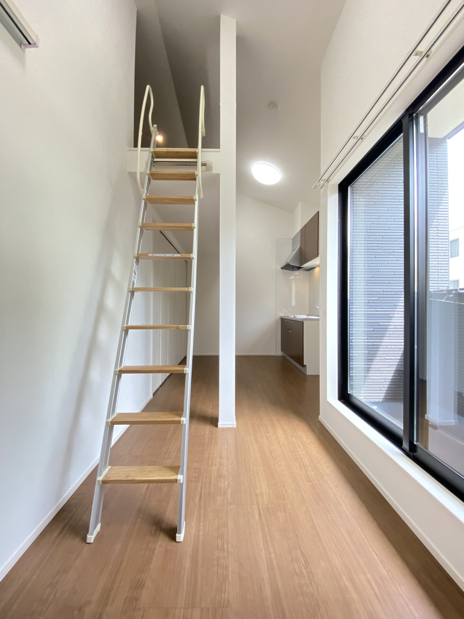 天井高で圧迫感の無い洋室