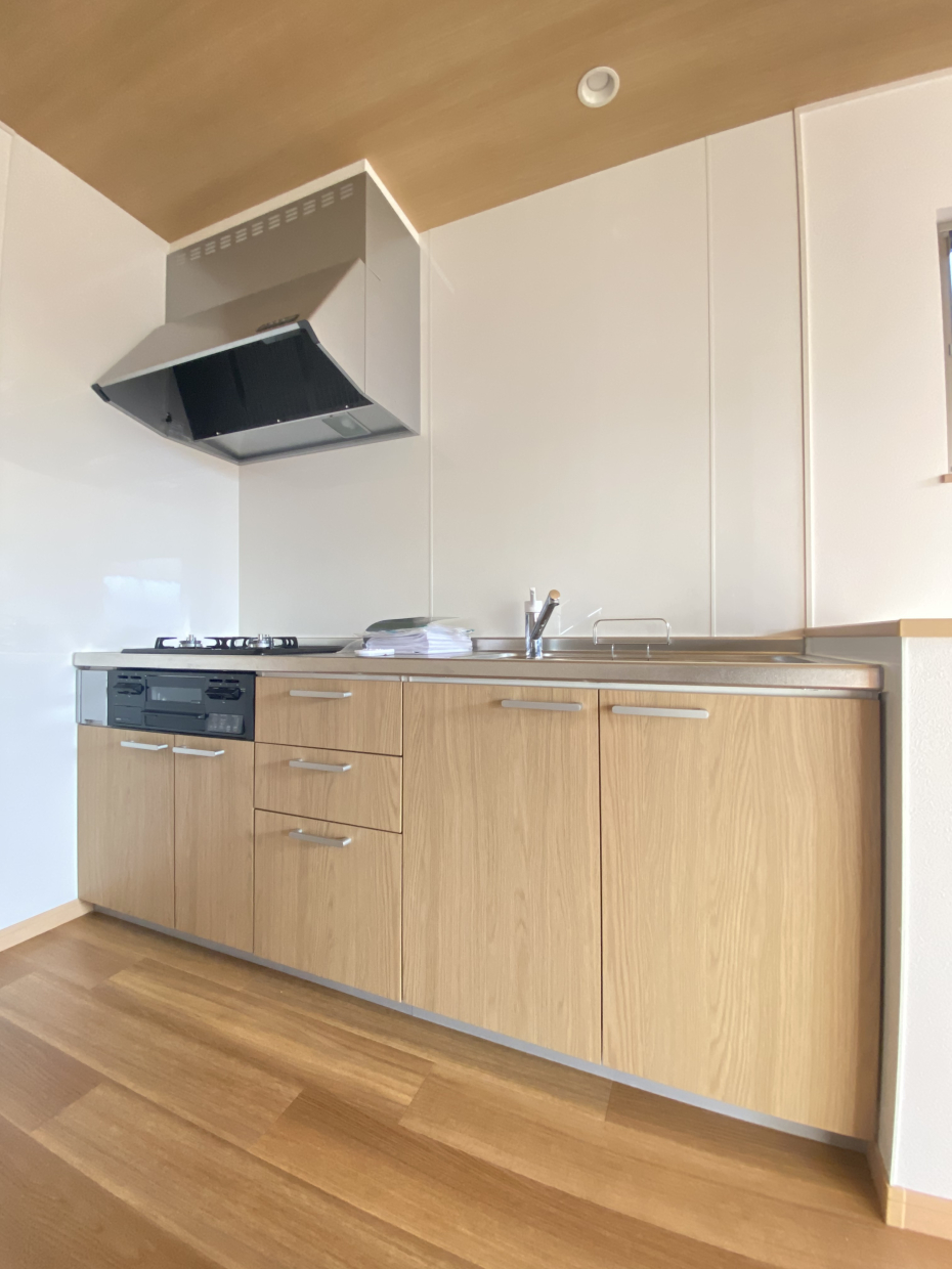 3口ガスコンロ付きシステムキッチン